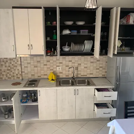 Centre Apartman Himara